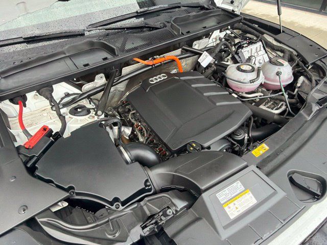 Used 2023 Audi Q5 e Prestige AWD/4WD image 27