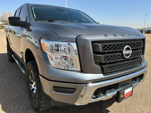 Certified 2024 Nissan Titan SV image 8