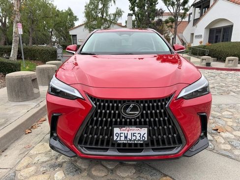 Used 2024 Lexus NX 250 FWD image 2