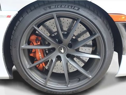 Used 2020 McLaren 720S Spider RWD image 7