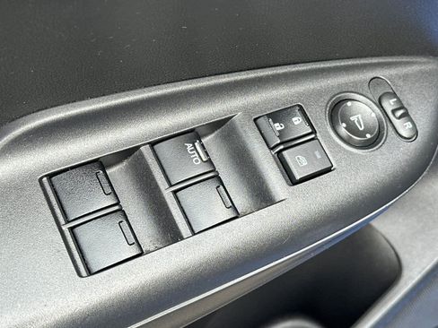 Used 2016 Honda Fit EX image 13