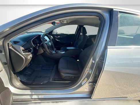 Used 2025 Chevrolet Malibu LT image 20