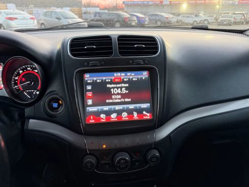 Used 2020 Dodge Journey Crossroad image 12