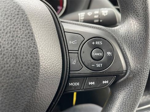 Used 2023 Toyota RAV4 LE image 18