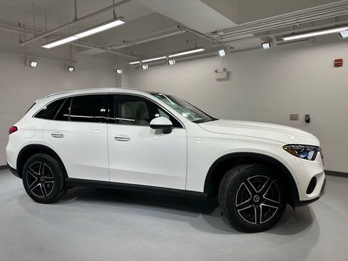 New 2026 Mercedes-Benz GLC 300 GLC 300 image 10