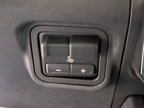 New 2026 GMC Hummer EV 4x4 Crew Cab image 15