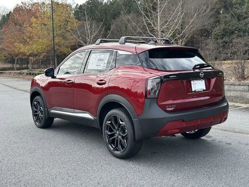 New 2026 Nissan Kicks SR w/ Illumination Package FWD image 7
