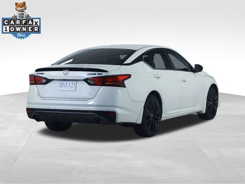 Used 2022 Nissan Altima 2.5 SR w/ Midnight Edition Package FWD image 13