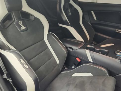 Used 2020 Ford Mustang Shelby GT500 w/ Technology Package RWD image 49