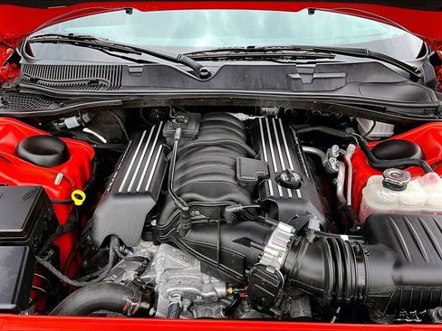 Used 2022 Dodge Challenger R/T Scat Pack w/ Plus Package RWD image 11