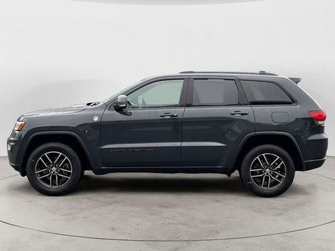 Used 2018 Jeep Grand Cherokee Trailhawk w/ Trailhawk Luxury Group image 2