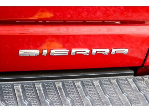 Used 2024 GMC Sierra 1500 Denali w/ Denali Reserve Package image 9