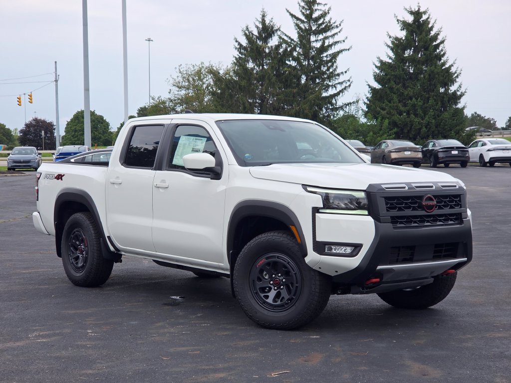 New 2026 Nissan Frontier PRO-4X w/ Tow Package AWD/4WD image 2