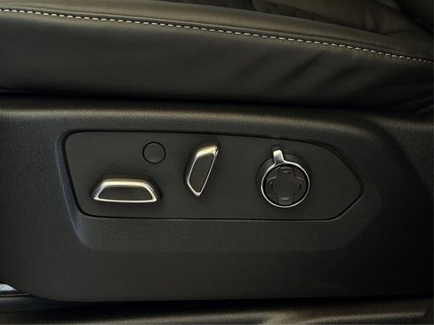 New 2026 Cadillac Escalade ESV Platinum Sport w/ LPO, ONYX Package image 31