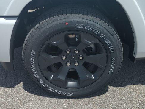 New 2026 RAM 1500 4x4 Crew Cab image 11