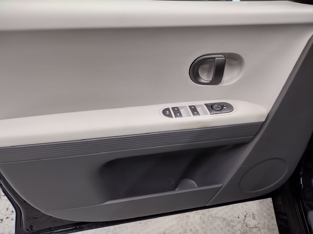 New 2026 Hyundai Ioniq 5 SEL AWD/4WD image 18