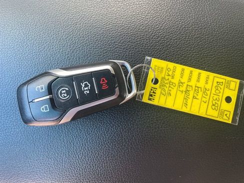 Used 2017 Ford Explorer XLT w/ Equipment Group 202A FWD image 20