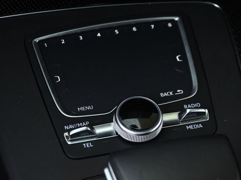 Used 2020 Audi SQ5 Prestige w/ Prestige Package image 20