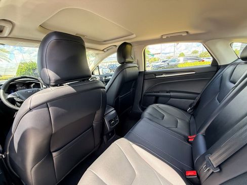 Used 2019 Ford Fusion Titanium image 20