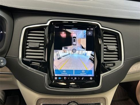 Certified 2024 Volvo XC90 T8 Ultimate w/ Protection Package image 17