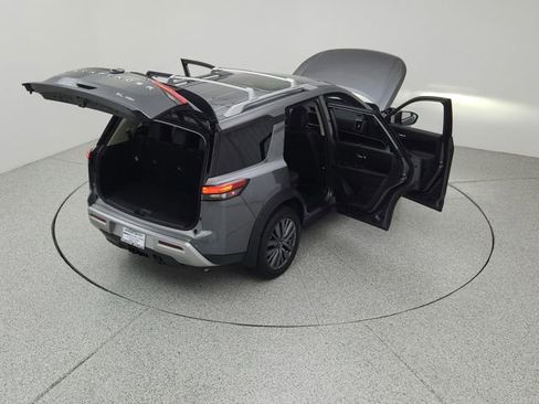 Used 2025 Nissan Pathfinder SL w/ SL Premium Package image 19