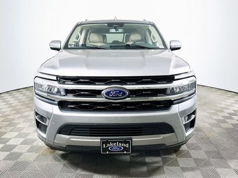 Used 2024 Ford Expedition Limited AWD/4WD image 8