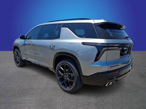 Used 2024 Chevrolet Traverse RS FWD image 5