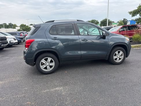 Used 2021 Chevrolet Trax LT AWD/4WD image 22