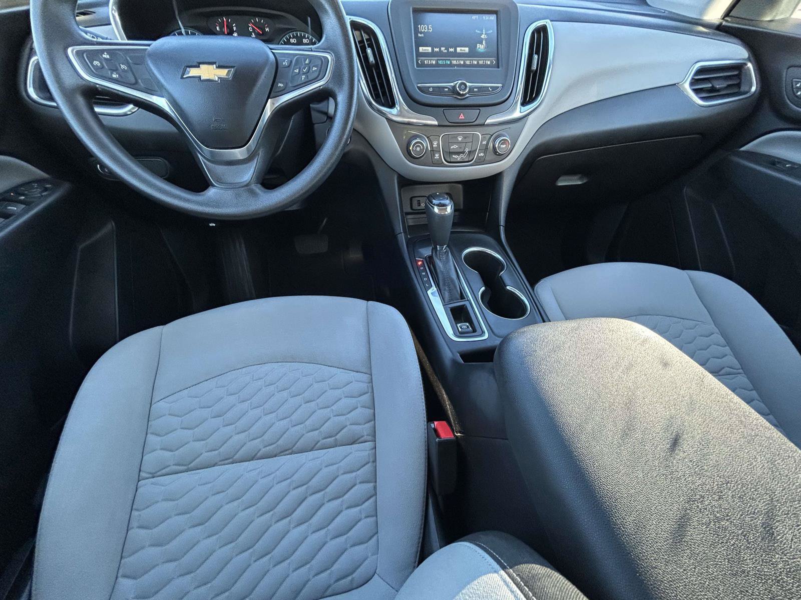 Used 2018 Chevrolet Equinox LS FWD image 13