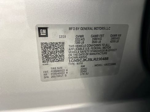 Used 2020 Chevrolet Suburban Premier w/ RST 6.2L Performance Edition image 27