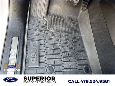 Used 2024 Jeep Grand Cherokee L Summit image 33