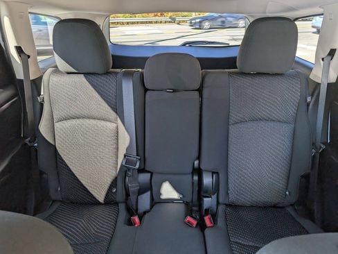 Used 2019 Dodge Journey SE w/ Premium Group image 17