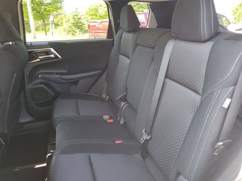 Used 2022 Mitsubishi Outlander ES AWD/4WD image 7