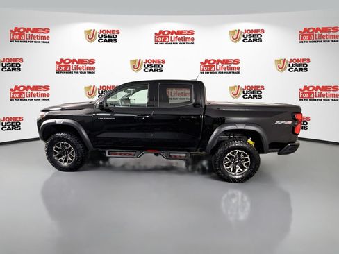 Used 2025 Chevrolet Colorado ZR2 w/ Technology Package AWD/4WD image 15