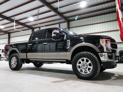Used 2021 Ford F250 King Ranch w/ King Ranch Ultimate Package AWD/4WD image 15
