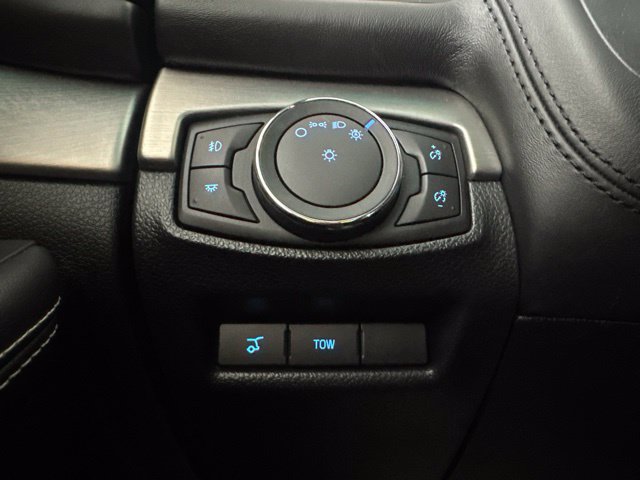 Used 2016 Ford Explorer Platinum AWD/4WD image 21