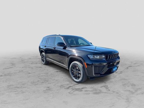 New 2026 Jeep Grand Cherokee L 4WD image 2