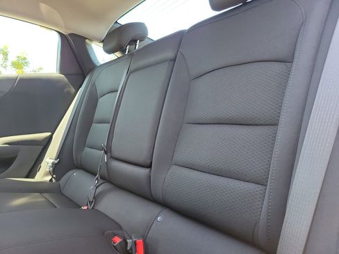 Used 2025 Chevrolet Malibu LT image 10