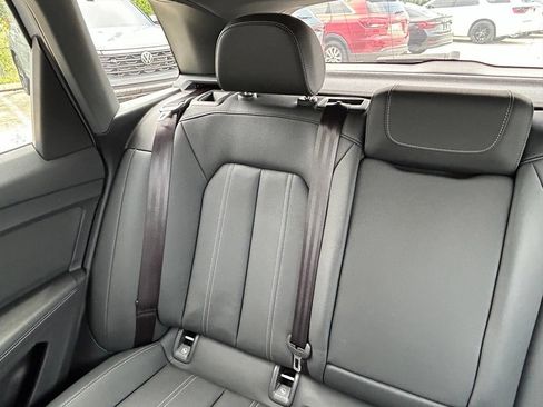 Used 2023 Audi Q4 e-tron Premium Plus w/ Premium Plus AWD/4WD image 11