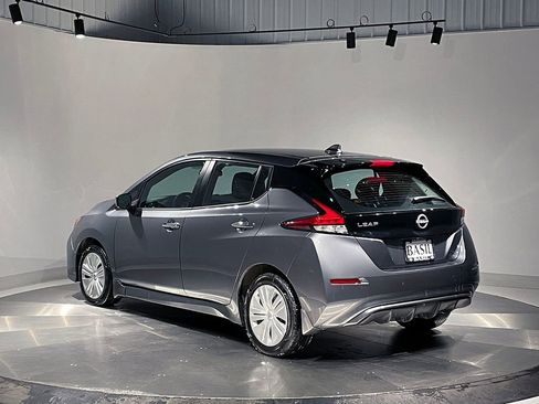 Used 2023 Nissan Leaf S image 13