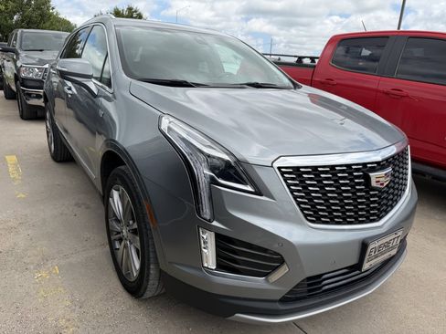 Used 2023 Cadillac XT5 Premium Luxury w/ LPO, Floor Liner Package AWD/4WD image 5