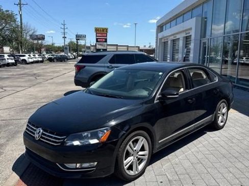 Used 2013 Volkswagen Passat TDI SEL Premium FWD image 15