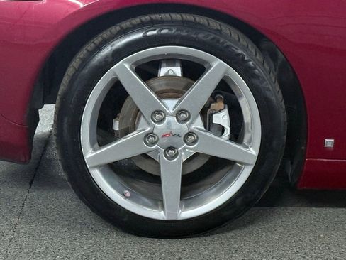 Used 2006 Chevrolet Corvette Convertible w/ Preferred Equipment Group image 9