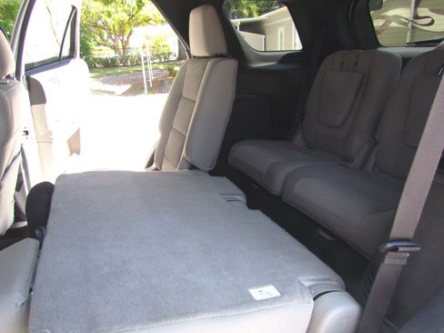 Used 2013 Ford Explorer FWD image 20