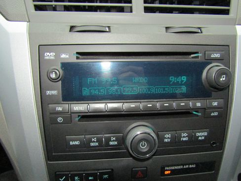 Used 2010 Chevrolet Traverse LT w/ Personal Connectivity Package image 25