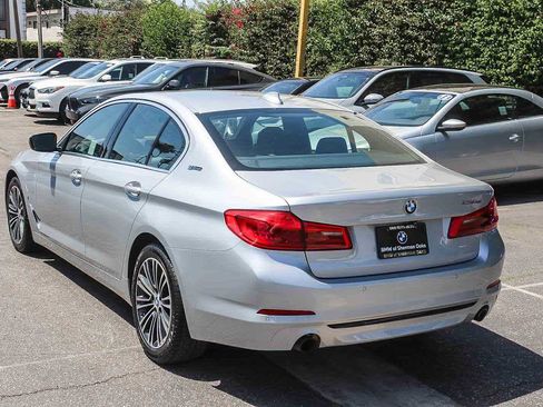 Used 2019 BMW 530e w/ Convenience Package RWD image 6