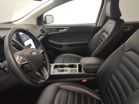 Used 2024 Ford Edge SEL image 17