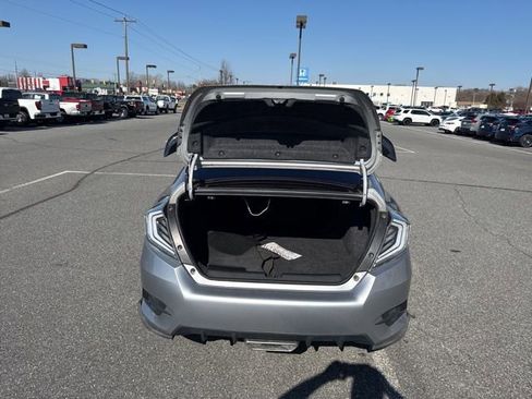 Used 2019 Honda Civic Sport image 7