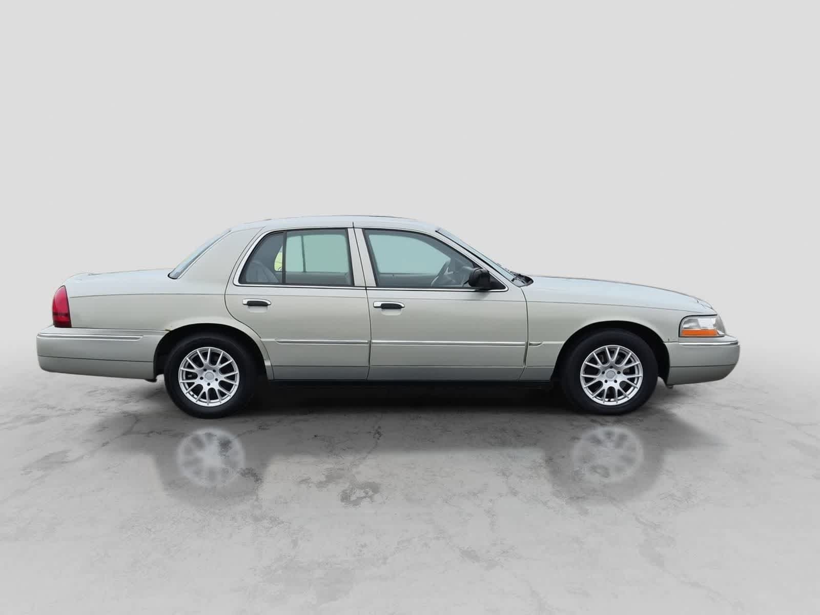 Used 2004 Mercury Grand Marquis LS RWD image 9