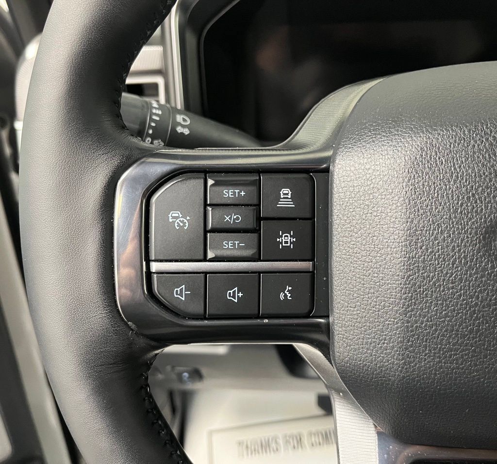 Used 2025 Ford F450 Platinum w/ FX4 Off-Road Package AWD/4WD image 30